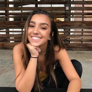 Meet your Posher, Tina